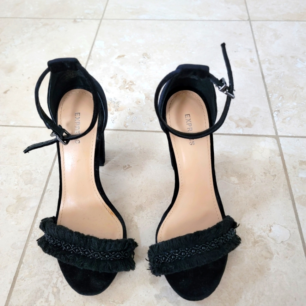 Black heeled sandals